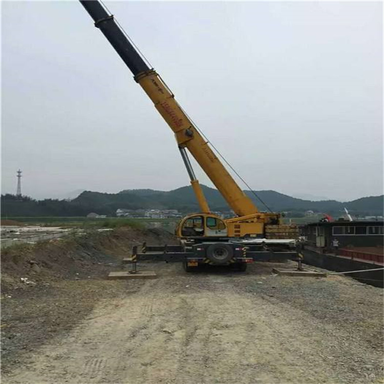 宁津重型吊车租赁费用